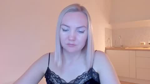 Snapshot of rock__baby chatting on 02.07.25 rock__baby online show from 02.07.25