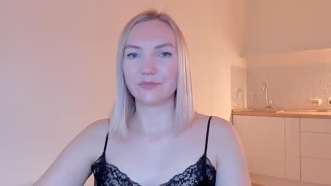 Snapshot of rock__baby chatting on 02.08.25 rock__baby online show from 02.08.25