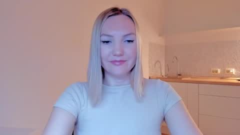 Snapshot of rock__baby chatting on 02.25.25 rock__baby online show from 02.25.25