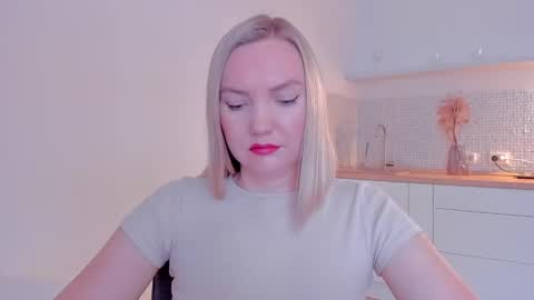 Snapshot of rock__baby chatting on 02.26.25 rock__baby online show from 02.26.25