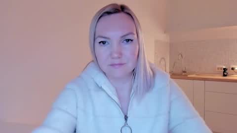 Snapshot of rock__baby chatting on 02.28.25 rock__baby online show from 02.28.25