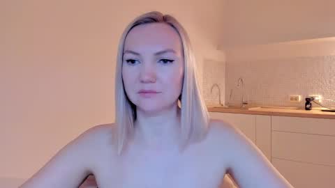 Snapshot of rock__baby chatting on 03.07.25 rock__baby online show from 03.07.25