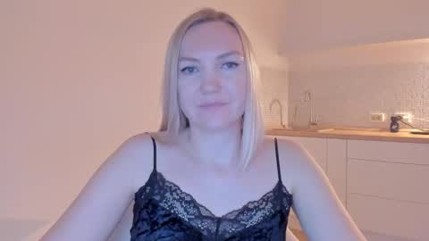 Snapshot of rock__baby chatting on 03.07.25 rock__baby online show from 03.07.25