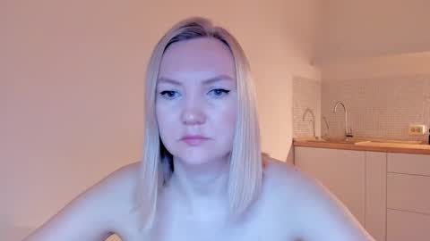 Snapshot of rock__baby chatting on 03.10.25 rock__baby online show from 03.10.25