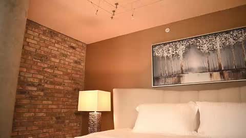 Snapshot of rocknrose chatting on 10.30.25 RocknRose online show from 10.30.25