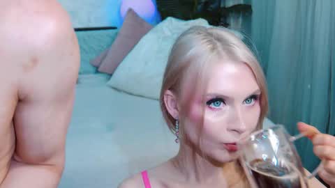 Lina and Den online show from 11.17.25