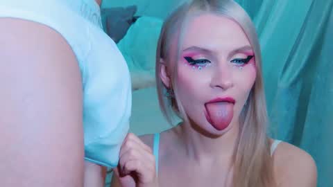 Snapshot of rockstarsgames chatting on 03.02.26 Lina and Den online show from 03.02.26