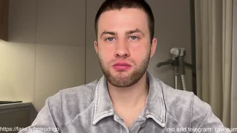 Rodrigo online show from 12.30.24