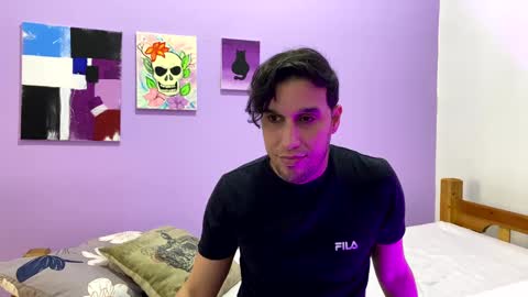 Snapshot of rodthiago chatting on 02.15.25 Thiago independent model online show from 02.15.25