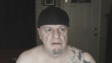 Snapshot of roinaz chatting on 01.11.25 roinaz online show from 01.11.25