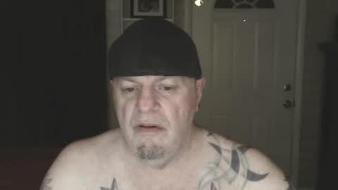 Snapshot of roinaz chatting on 01.11.25 roinaz online show from 01.11.25