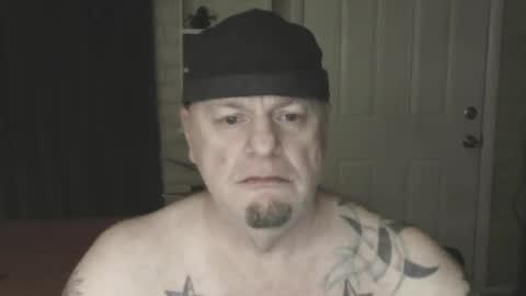 Snapshot of roinaz chatting on 01.19.25 roinaz online show from 01.19.25