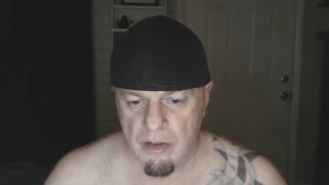 Snapshot of roinaz chatting on 01.27.25 roinaz online show from 01.27.25