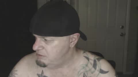 Snapshot of roinaz chatting on 01.31.25 roinaz online show from 01.31.25