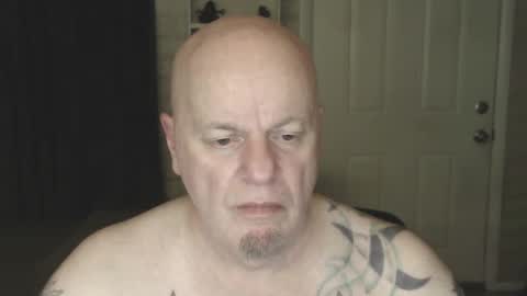 Snapshot of roinaz chatting on 02.10.25 roinaz online show from 02.10.25