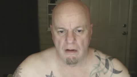 Snapshot of roinaz chatting on 03.06.25 roinaz online show from 03.06.25