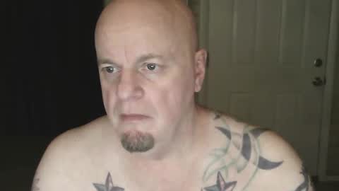 Snapshot of roinaz chatting on 03.10.25 roinaz online show from 03.10.25