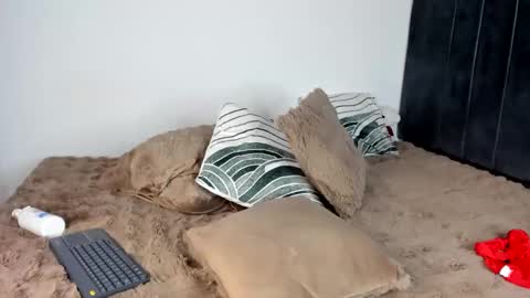 rojita30 online show from 04.18.26