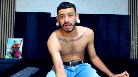 Snapshot of rolo_martinez chatting on 11.03.25 rolo martinez online show from 11.03.25