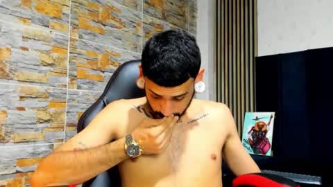 Snapshot of rolo_martinez chatting on 11.05.25 rolo martinez online show from 11.05.25