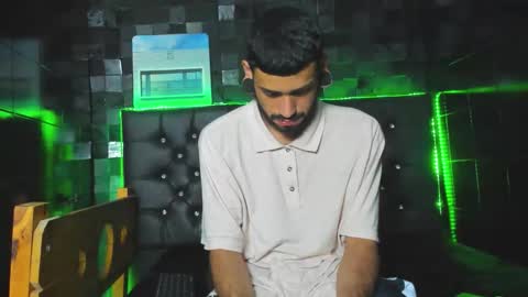 Snapshot of rolo_martinez chatting on 11.19.25 rolo martinez online show from 11.19.25