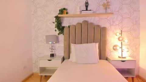 Snapshot of roma_love_ chatting on 12.06.24 online show from 12.06.24