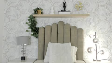 Snapshot of roma_love_ chatting on 01.29.25 online show from 01.29.25