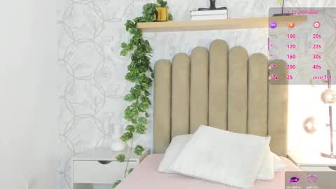 Snapshot of roma_love_ chatting on 03.09.25 online show from 03.09.25