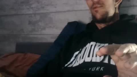 Snapshot of romain954 chatting on 02.15.26 romain online show from 02.15.26