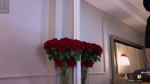   online show from 11.05.25