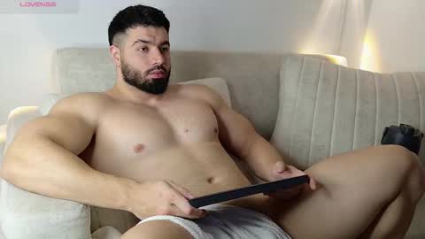 Roman Lux online show from 10.03.25