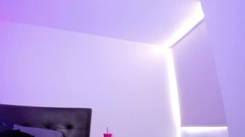 Snapshot of romantik_doll chatting on 05.05.26 zaray online show from 05.05.26