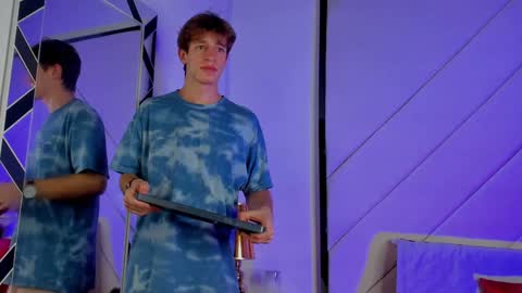 Snapshot of romeo_ricci1 chatting on 01.23.25 Romeo Ricci online show from 01.23.25