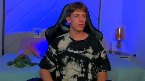 Snapshot of romeo_ricci1 chatting on 02.06.25 Romeo Ricci online show from 02.06.25