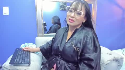 Romi  online show from 01.19.25