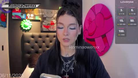 Snapshot of rominaowenxx chatting on 11.06.25 ROMINA OWEN online show from 11.06.25