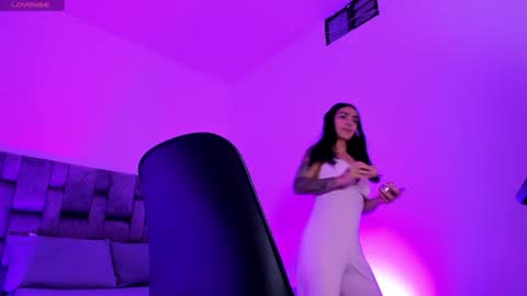 Snapshot of romyvega_ chatting on 12.27.24 Romy Vega online show from 12.27.24