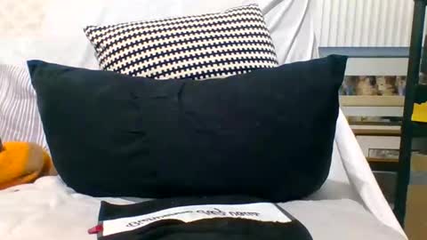 Snapshot of ronbig8inch chatting on 10.27.25 ronbig8inch online show from 10.27.25