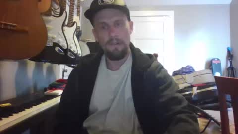 Snapshot of ronniejohnston13 chatting on 05.22.26 ronniejohnston13 online show from 05.22.26