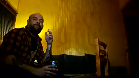 Snapshot of roomatesonfire2 chatting on 09.17.25 roomatesonfire2 online show from 09.17.25