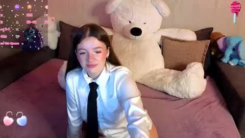 roraline_lov online show from 09.19.25