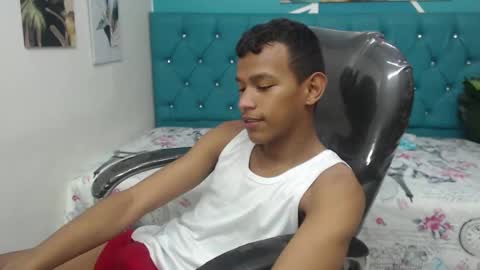 Snapshot of rory_castro chatting on 09.28.25 RORY CASTRO online show from 09.28.25