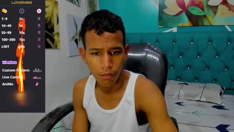 Snapshot of rory_castro chatting on 10.30.25 RORY CASTRO online show from 10.30.25