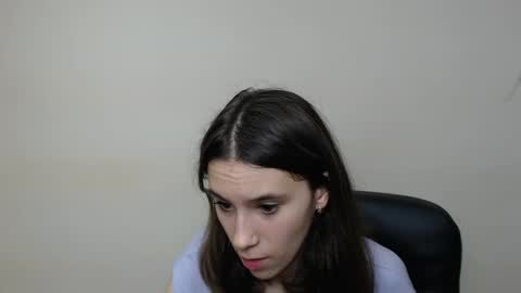 Snapshot of rosalais_ chatting on 09.13.25 Rose online show from 09.13.25