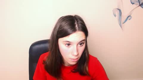 Snapshot of rosalais_ chatting on 10.08.25 Rose online show from 10.08.25