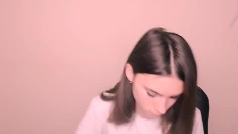 Snapshot of rosalais_ chatting on 10.21.25 Rose online show from 10.21.25