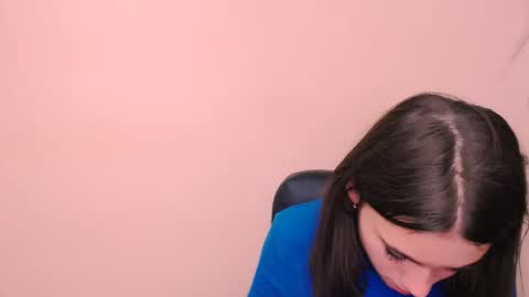 Snapshot of rosalais_ chatting on 10.23.25 Rose online show from 10.23.25