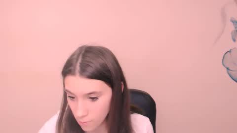 Snapshot of rosalais_ chatting on 10.30.25 Rose online show from 10.30.25