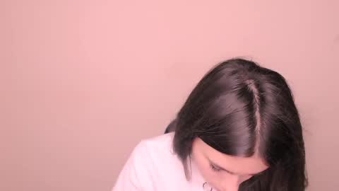 Snapshot of rosalais_ chatting on 11.07.25 Rose online show from 11.07.25