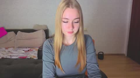 rosalina online show from 10.14.25